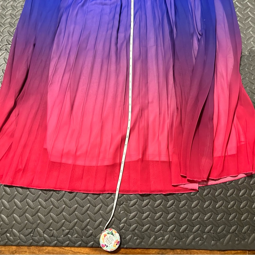 Gradient Halter Maxi Dress - Picture 6 of 7